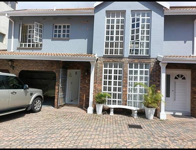 3 BEDROOM PROPERTY TO RENT IN ESSENWOOD